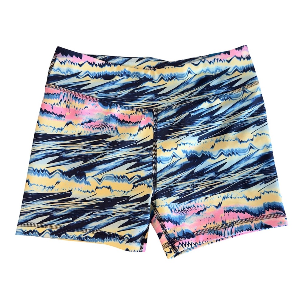 DSG Girls XL 16 Momentum 3 Inch Shortie Graffiti Vibrations Multi Mid Rise Short